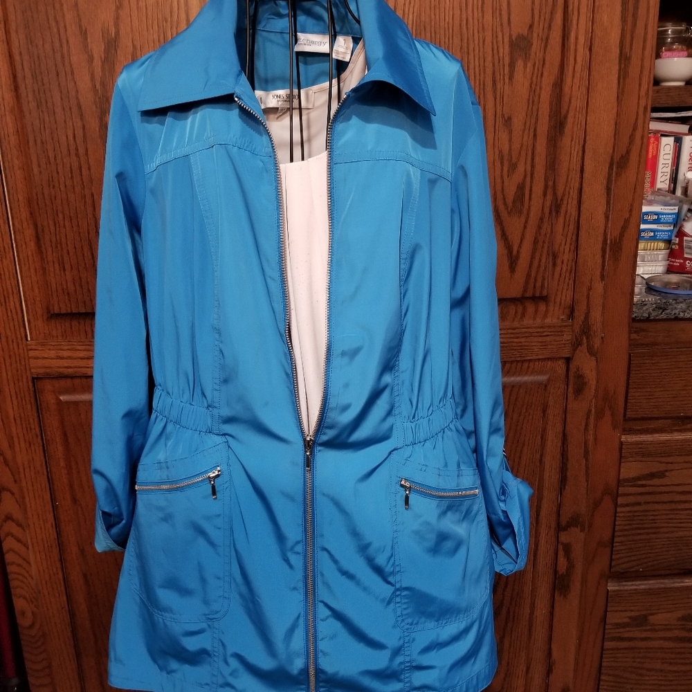 NWOT SALE Chicos Zenergy size 1 coat